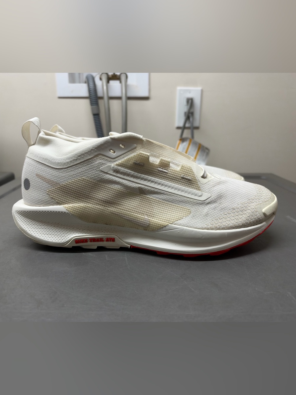 Nike ReactX Pegasus Trail 5 Gore-Tex GTX Sail Picante Red Size 12 FQ0908-100